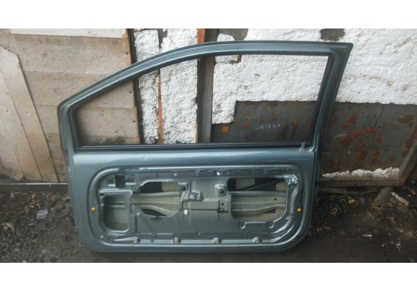 Дверка передня права Renault Twingo I